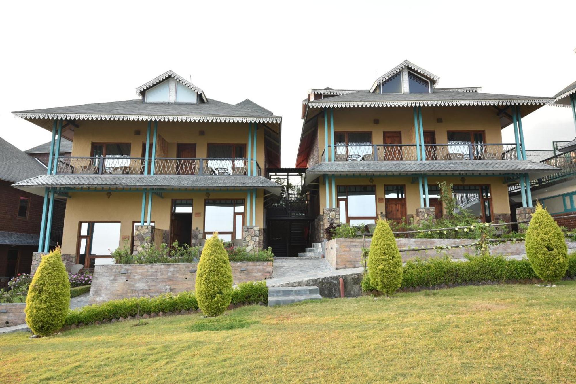 Tiaraa Jujurana Resort & Spa 다람샬라 외부 사진